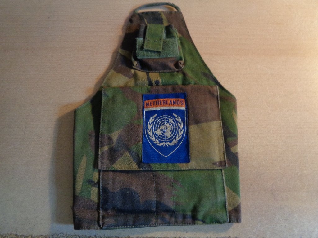 2 st Armlets United Nations, Verzamelen, Militaria | Algemeen, Verzenden, Landmacht, Amerika, Embleem of Badge
