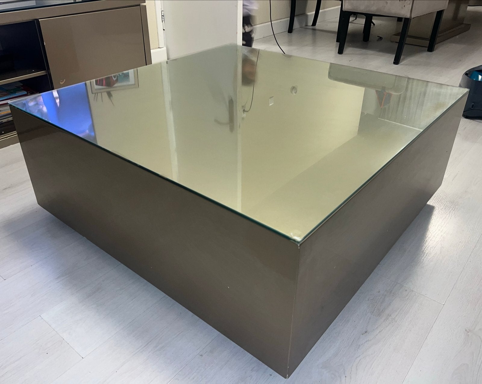 Salontafel Eric Kuster stijl met glasplaat 100x100x41cm, Huis en Inrichting, Ophalen, Gebruikt, Vierkant, Glas