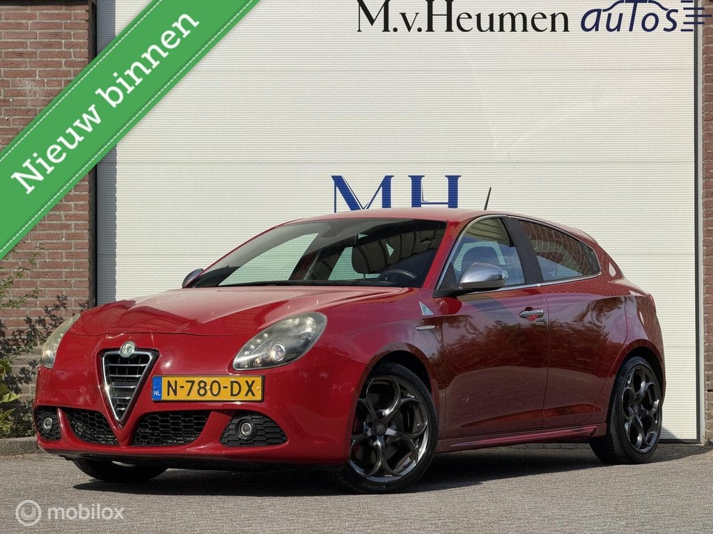 Alfa Romeo Giulietta 1.7 TBi Quadrifoglio Verde 236PK Climat, Auto's, Alfa Romeo, Euro 5, Gebruikt, 4 cilinders, Leder en Stof