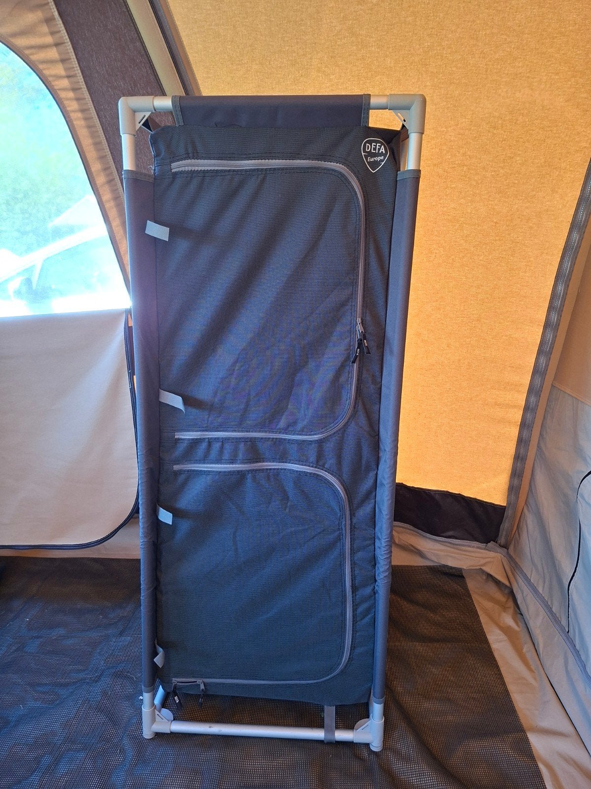Campingkast Defa, Ophalen, Zo goed als nieuw
