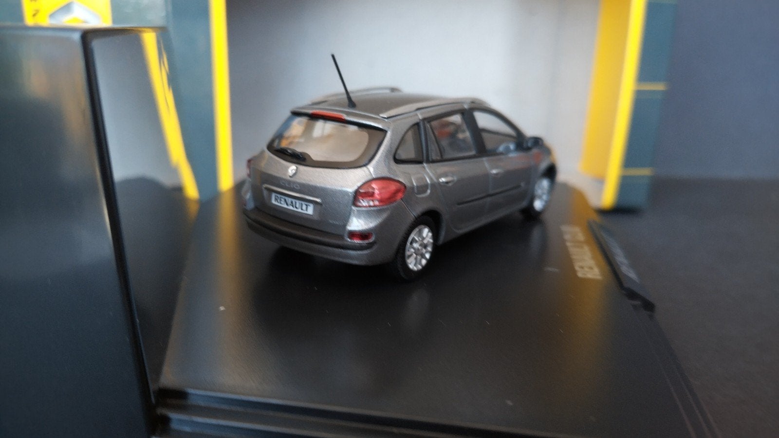 Renault Clio Estate 1:43 Norev Pol, Auto, Verzenden, ., Nieuw