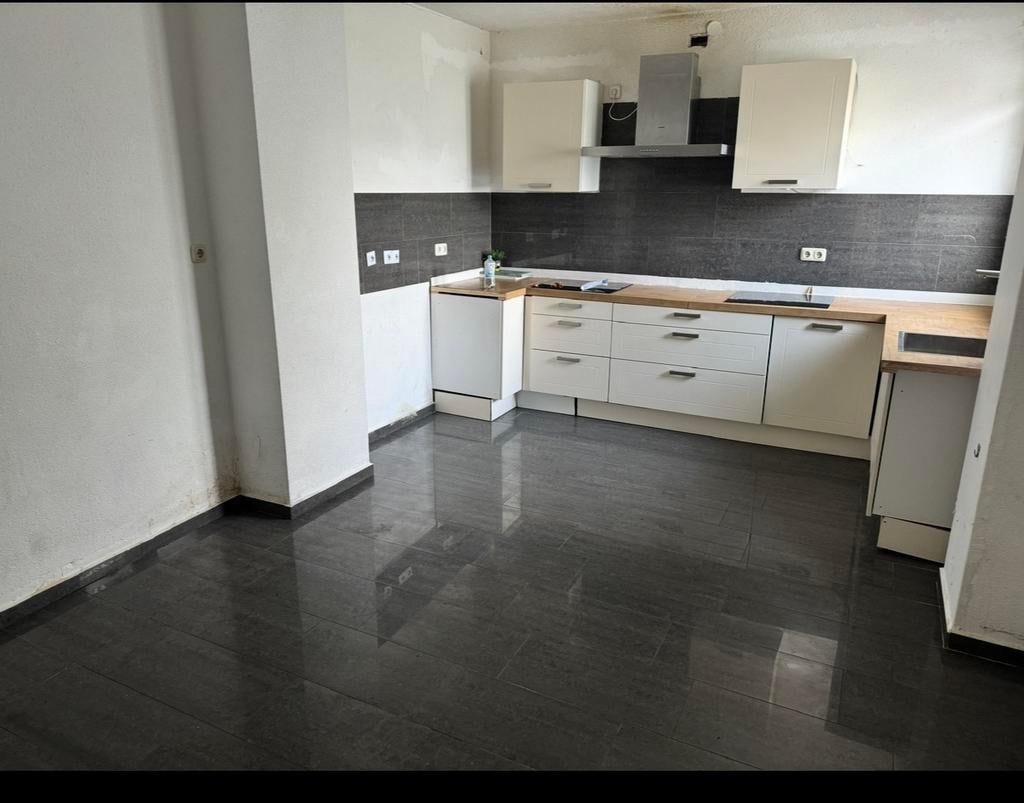 Woning te huur | 8 kamers | 12 personen, Enschede