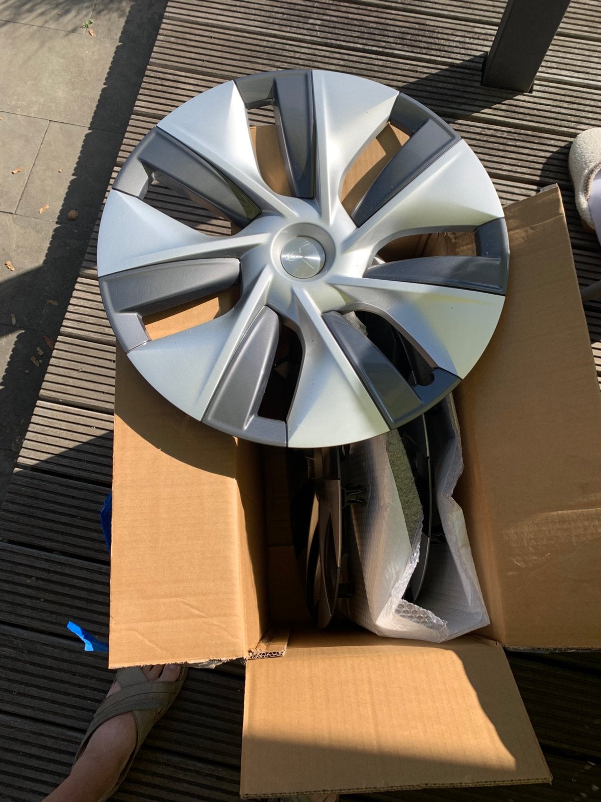 Tesla wieldoppen 21 inch, Auto diversen, Ophalen of Verzenden, Zo goed als nieuw