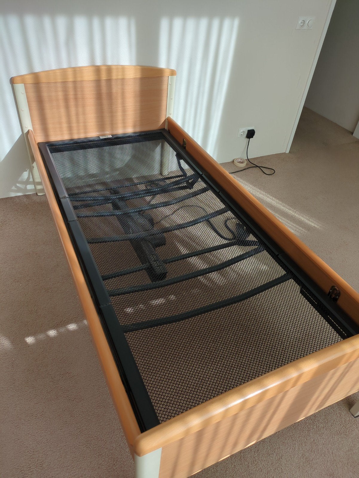 AveK Eenpersoons Verstelbaar Bed, Ophalen, 90 cm, 200 cm, Modern