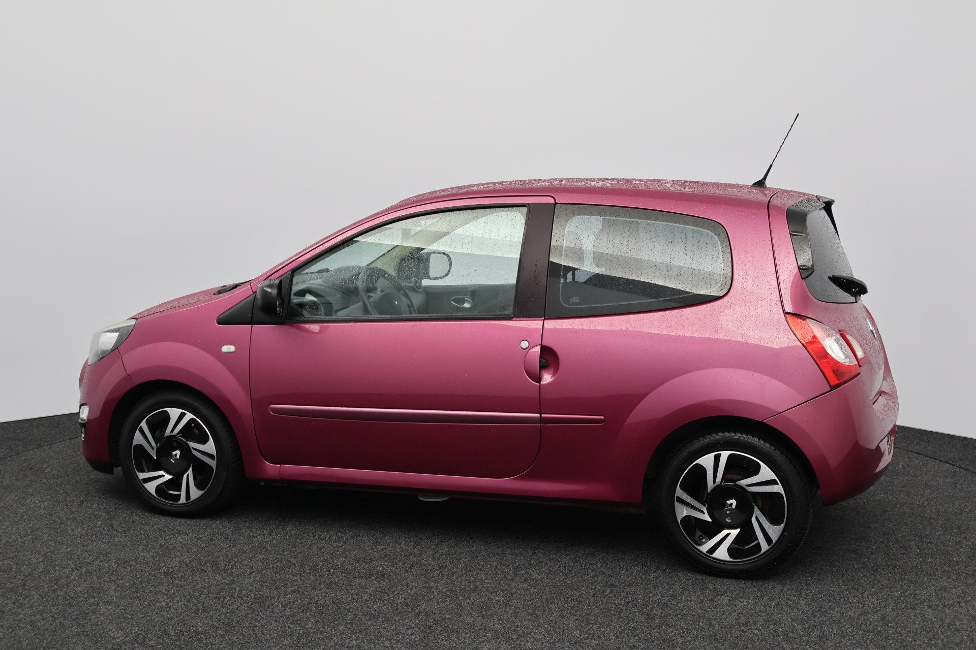 Renault Twingo 1.2 16V Authentique/ D-Riem verv: 93.000 KM!/, Auto's, Voorwielaandrijving, Gebruikt, Zwart, 4 stoelen