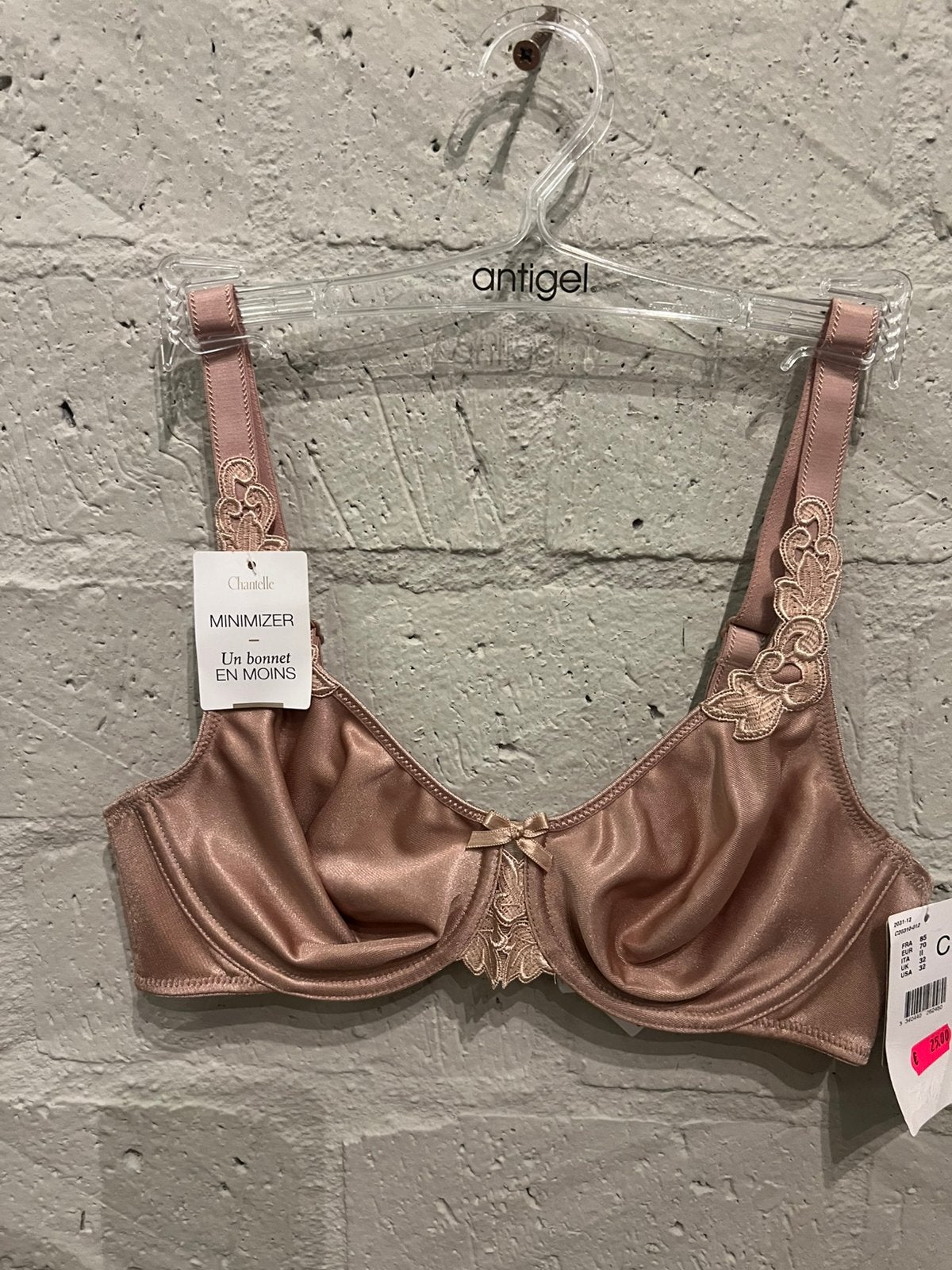 Chantelle  bh maat 70C NIEUW!! Nu €25,-, Ophalen of Verzenden, BH