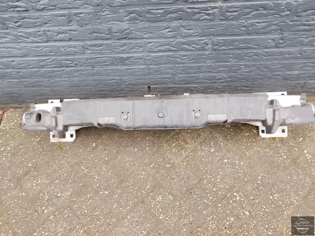 Audi A3 8V 2013-2021 Bumperbalk Balk Voor Compleet Origineel, Gebruikt, Voor, AUDI AG, Auto-Union-Strasse 1
85045  Ingolstadt, DE