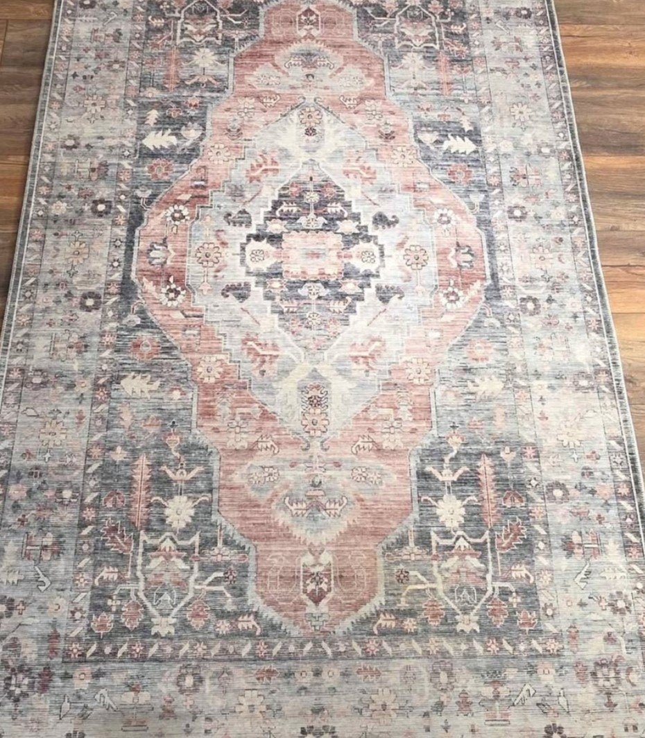Vintage look vloerkleed 240x160cm; ZGAN, Huis en Inrichting, Stoffering | Tapijten en Kleden, Ophalen, Zo goed als nieuw, Rechthoekig