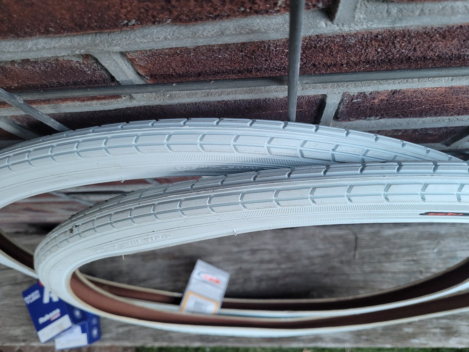 Nieuwe 26 inch fietsbanden met binnenbanden, Band, Ophalen of Verzenden, Kinderfiets, Rubber