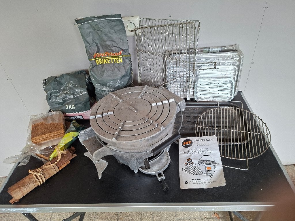 Grill, bbq, met toebehoren, Ophalen, Zo goed als nieuw, Met accessoires