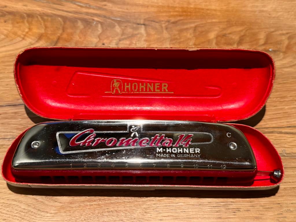Chrometta 14 orgineel. De grootste in de serie!, Muziek en Instrumenten, Blaasinstrumenten | Mondharmonica's, Ophalen of Verzenden