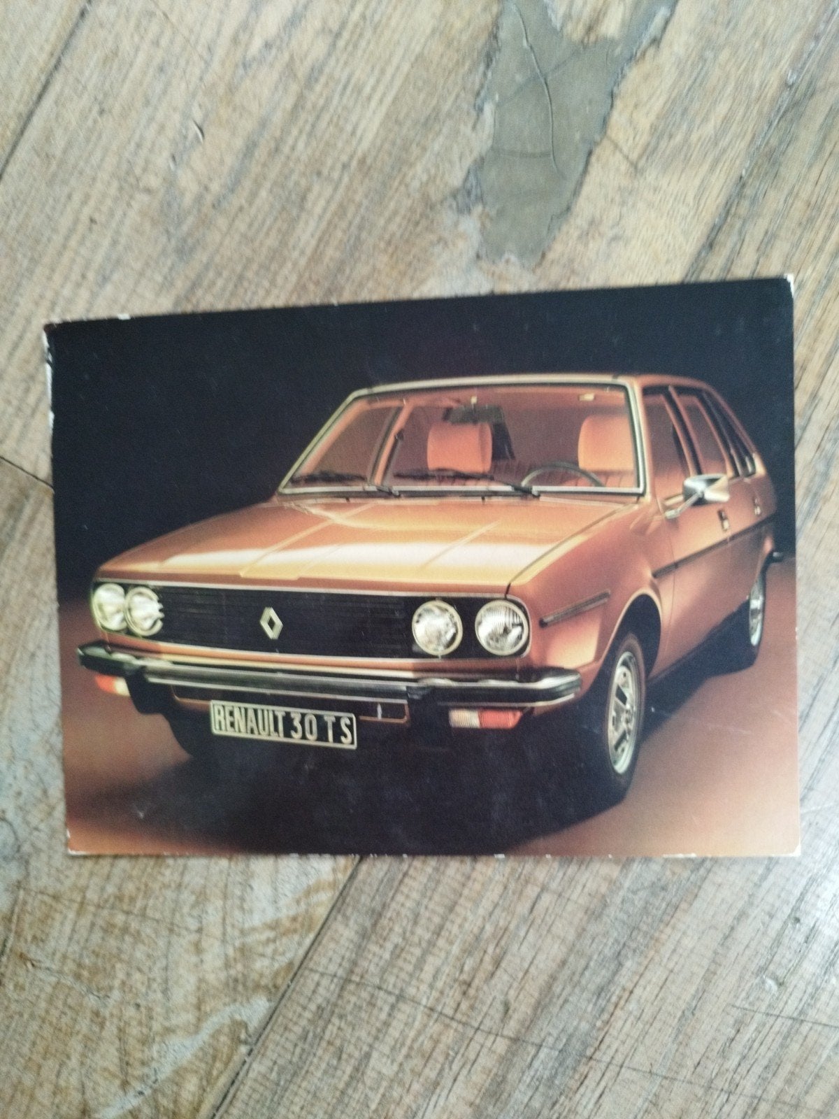 Renault 30 TS folder uit 1975 - Nederlands, 2 pagina's, Gelezen, Renault, Ophalen of Verzenden, Renault