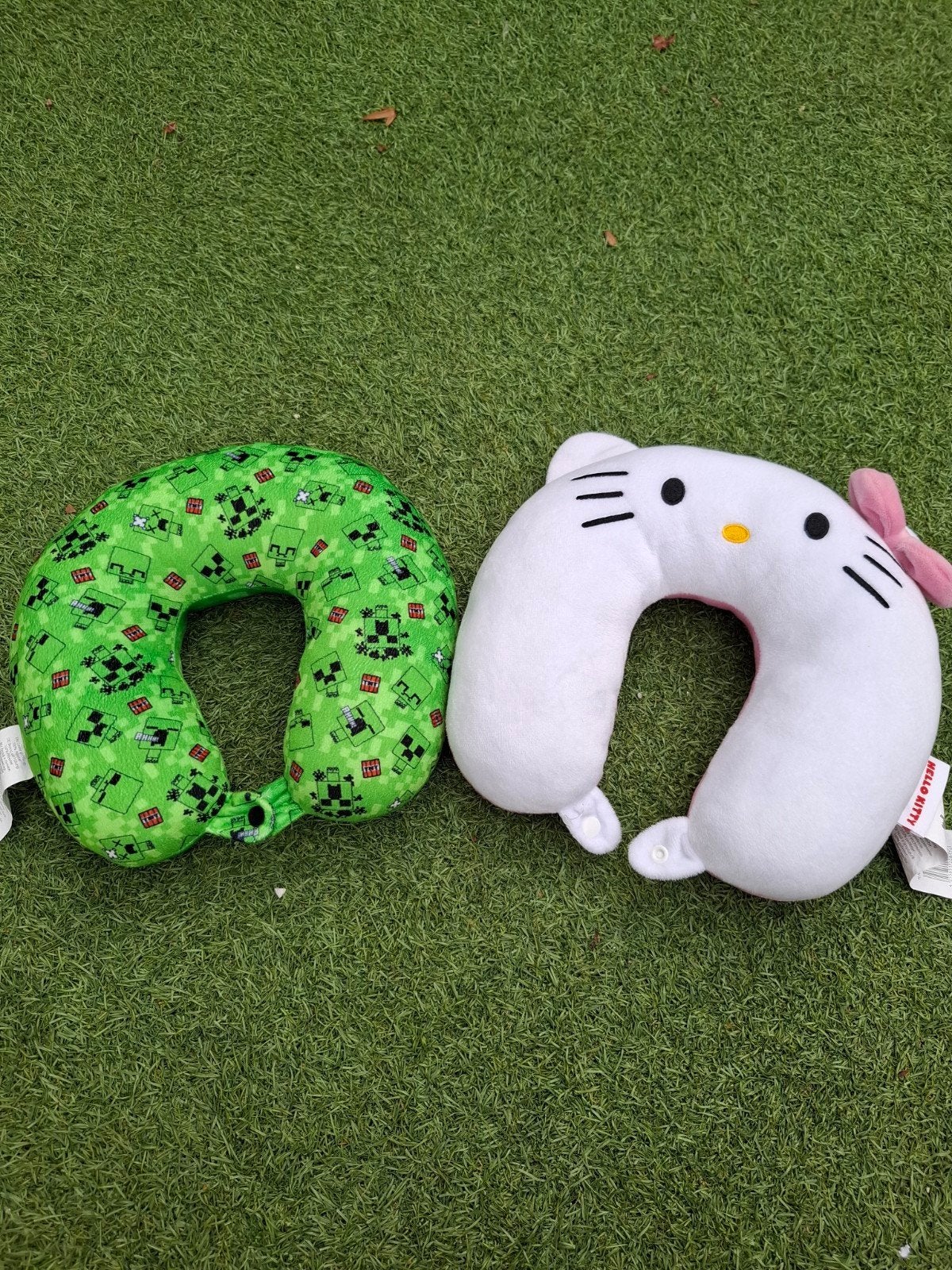 Neksteun kussens: Hello Kitty en Minecraft, Gebruikt, Overige merken, Overige typen, Ophalen of Verzenden
