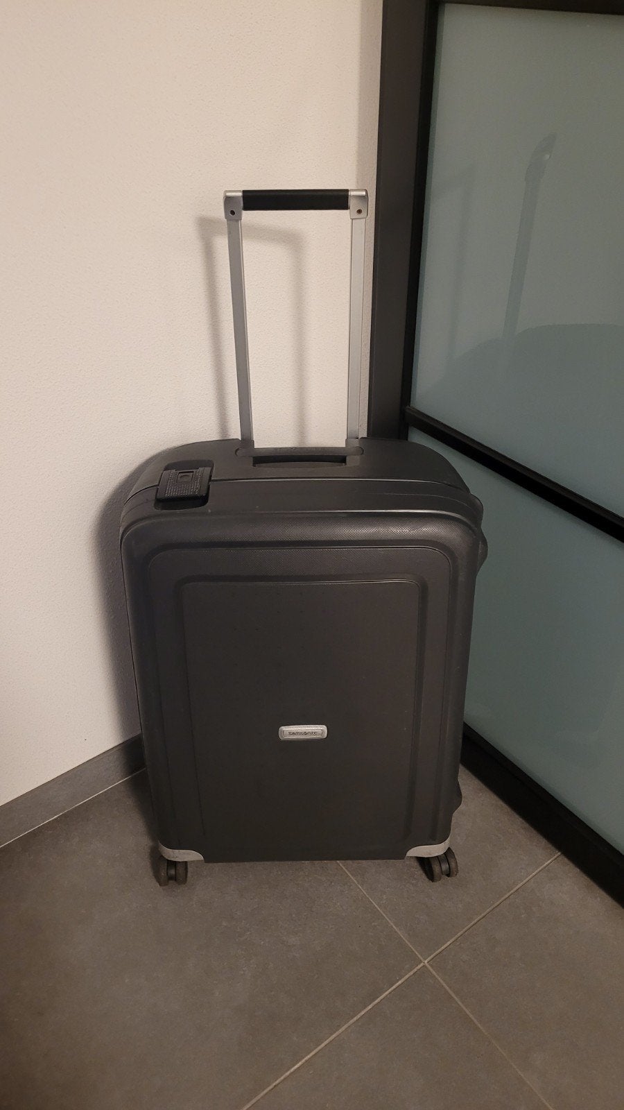 SAMSONITE S'CURE SPINNER DLX 69CM, Sieraden, Tassen en Uiterlijk, Koffers, Gebruikt, Hard kunststof, 45 tot 55 cm, 70 cm of meer
