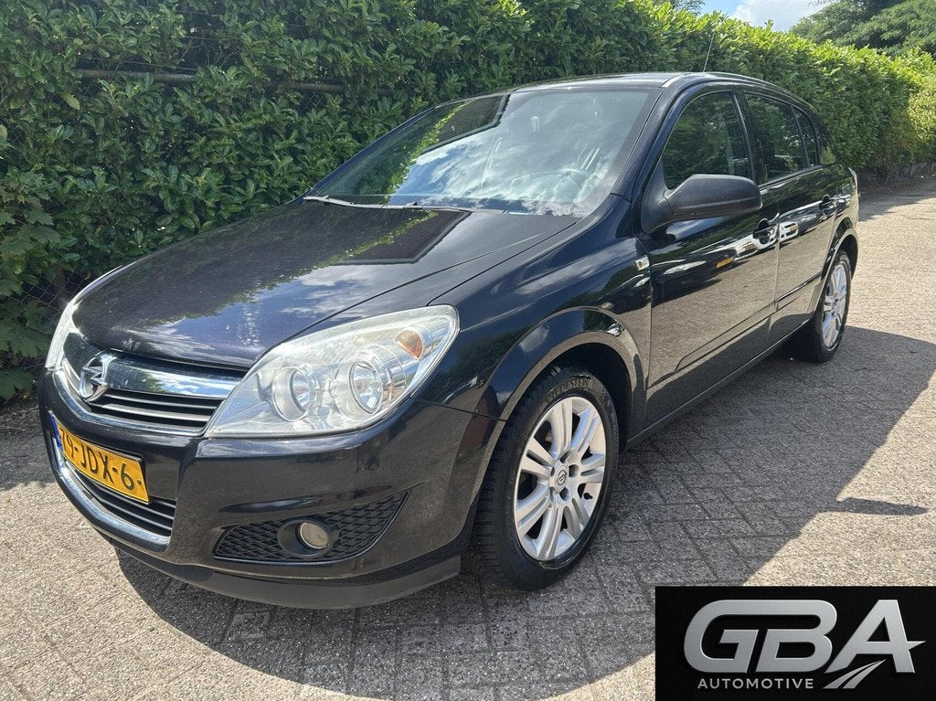 Opel Astra 1.6 Cosmo Lederen Bekleding APK t/m 15-05-2027!, Auto's, Opel, Bedrijf, Te koop, Astra, ABS, Airbags, Airconditioning