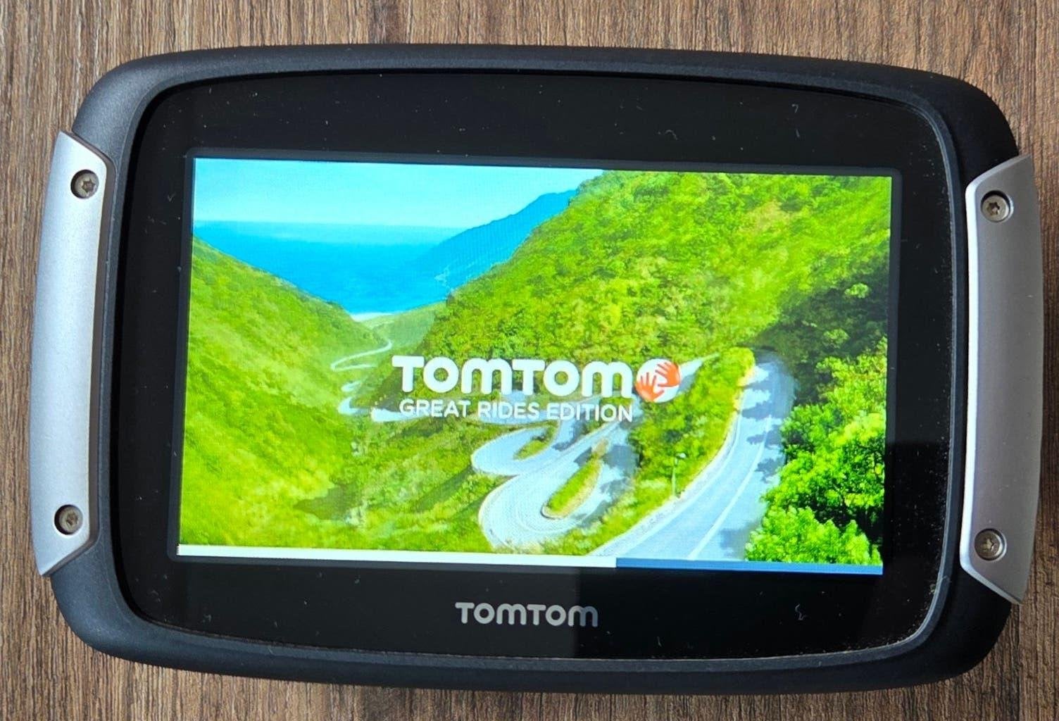 Nette Complete TomTom Rider +Dock+Ram Mount +Accu& DataKabel, Ophalen of Verzenden, Zo goed als nieuw