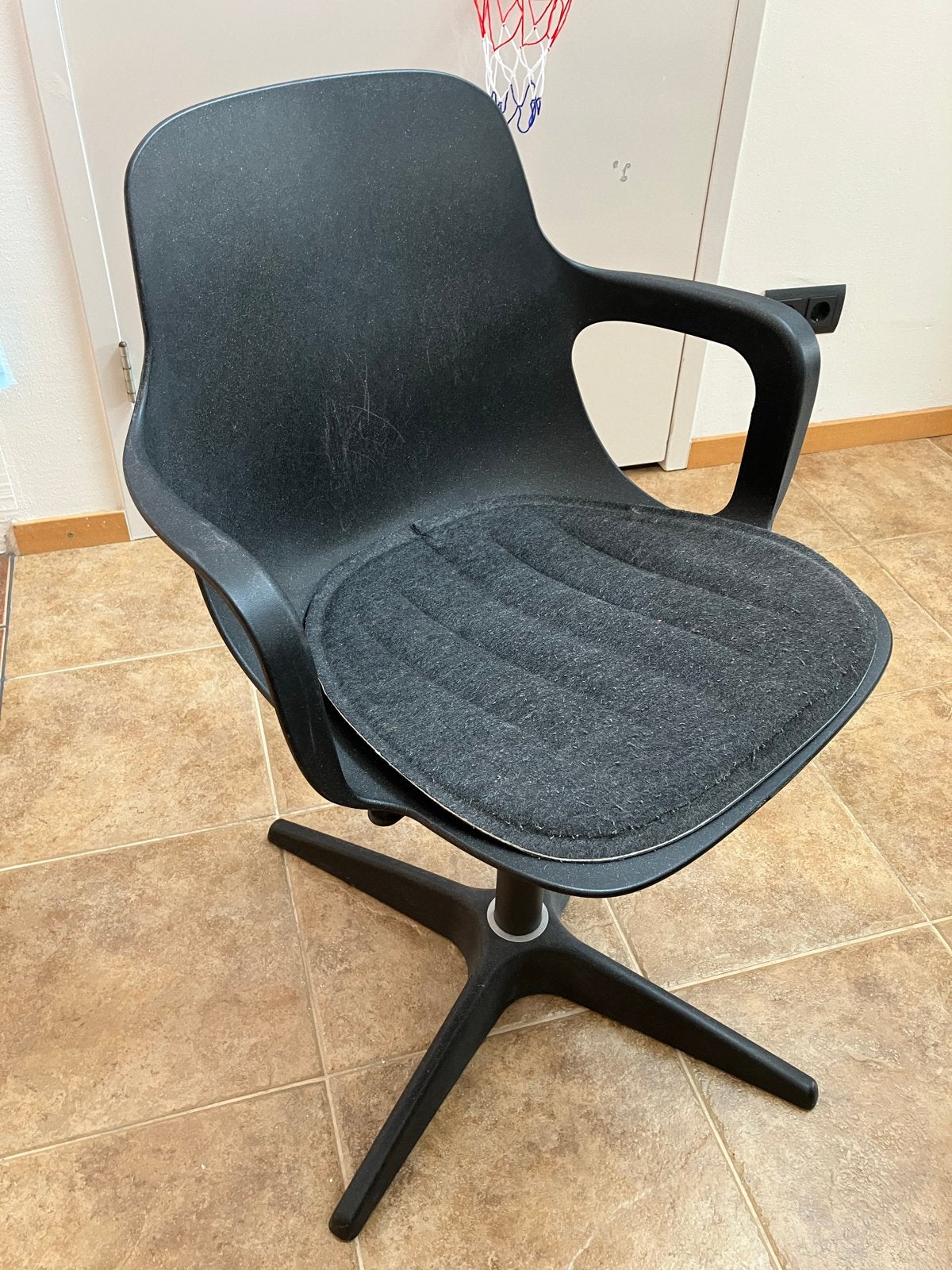 IKEA ODGER Draaistoel Antraciet - Defect, Ophalen, Kunststof, Gebruikt, Zwart