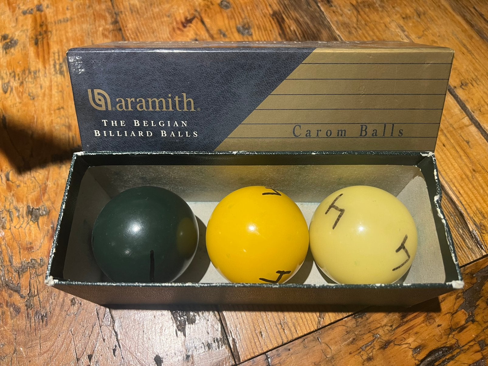 Biljartballen, totaal 10 sets van Saluc Belgian Aramith, Sport en Fitness, Biljarten en Poolen, Ophalen of Verzenden, Keu of Ballen