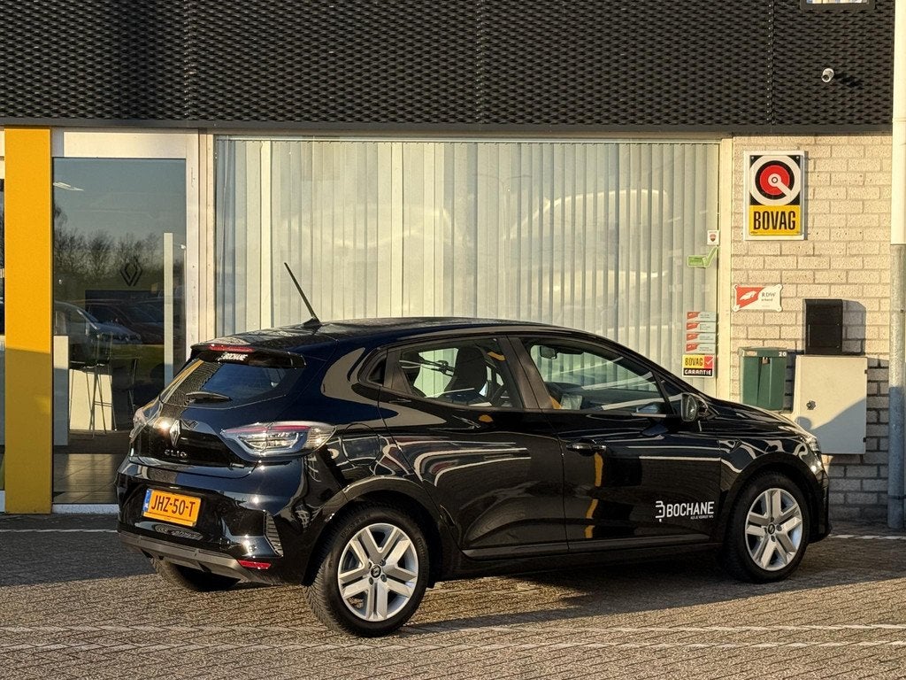 Renault Clio 1.6 E-Tech Full Hybrid 145 evolution | Demo | N, Auto's, Renault, Stof, Met garantie (alle), Zwart, Bedrijf