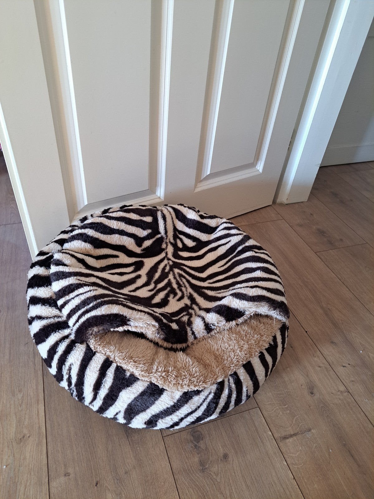 Nieuw Poezen mand, Ophalen, Nieuw, Pluche