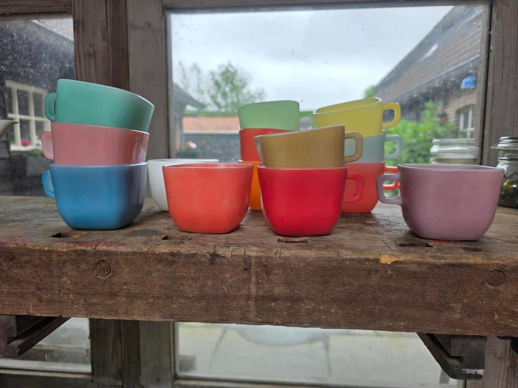 Vintage soepkommen / mokken Opale Arcopal 14 stuks, Ophalen, Glas, Overige stijlen, Kom(men)