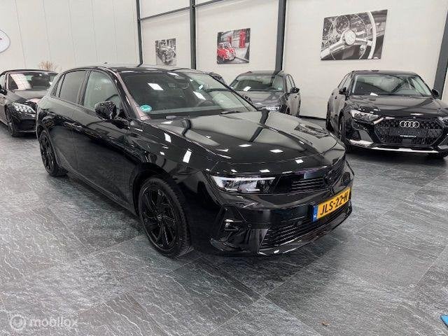 Opel Astra 1.2 Turbo GS, Gebruikt, 1199 cc, Verwarmde buitenspiegels, Zwart