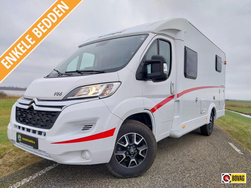 Compacte Sunlight V66 met nog maar 21300 kms en vele optie's, Niet ingevuld, Ringverwarming, Treinzit, Bedrijf