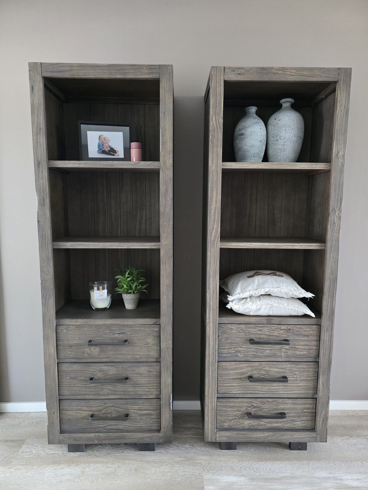 2x Kast Alesio (Pronto), Met plank(en), Gebruikt, 150 tot 200 cm, 25 tot 50 cm