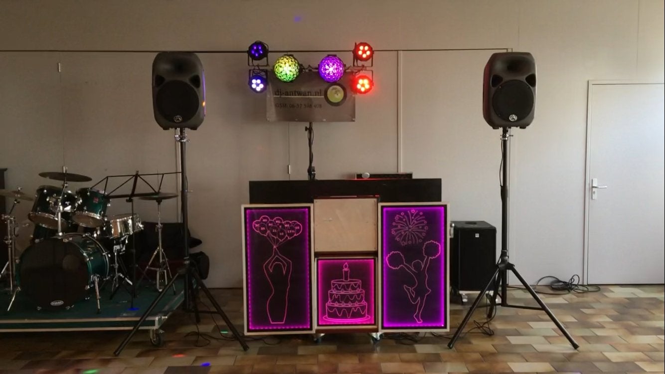Wharfedale titan 12 actief Gator bag speaker stands kabels, 150 watt of meer, Stereo speakers, Wharfedale, Ophalen of Verzenden