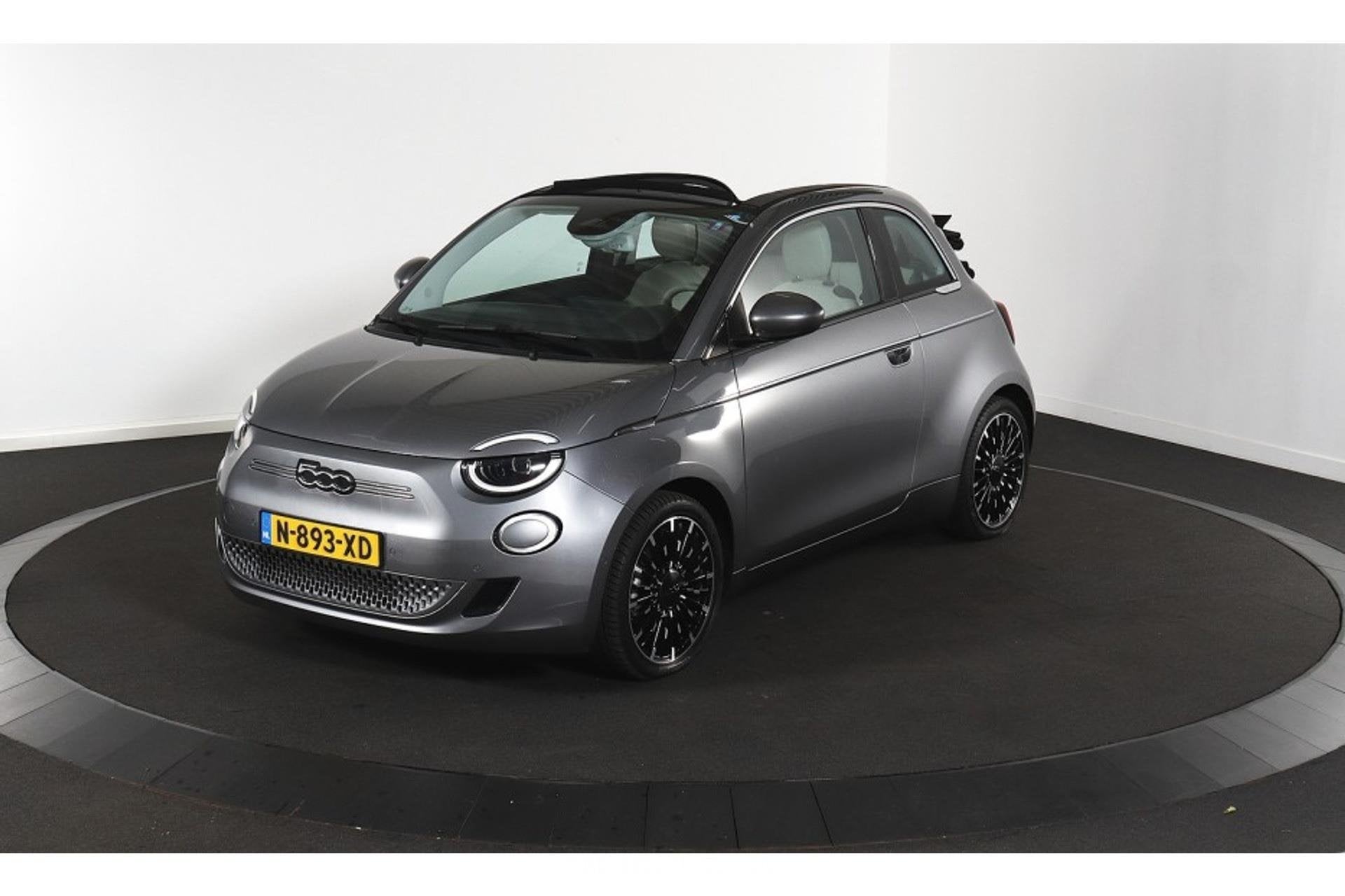 Fiat 500C La Prima 42 kWh (bj 2021, automaat), Auto's, Fiat, 0 cilinders, Gebruikt, Cabriolet, 4 stoelen