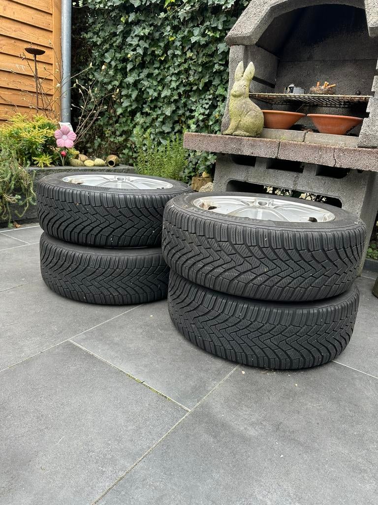 Winterbanden met Audi A3 velgen, Auto diversen, Ophalen, Zo goed als nieuw