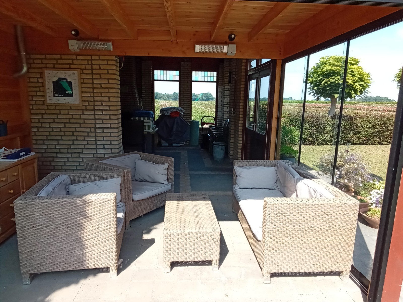 Gevlochten kunststof loungeset, Ophalen