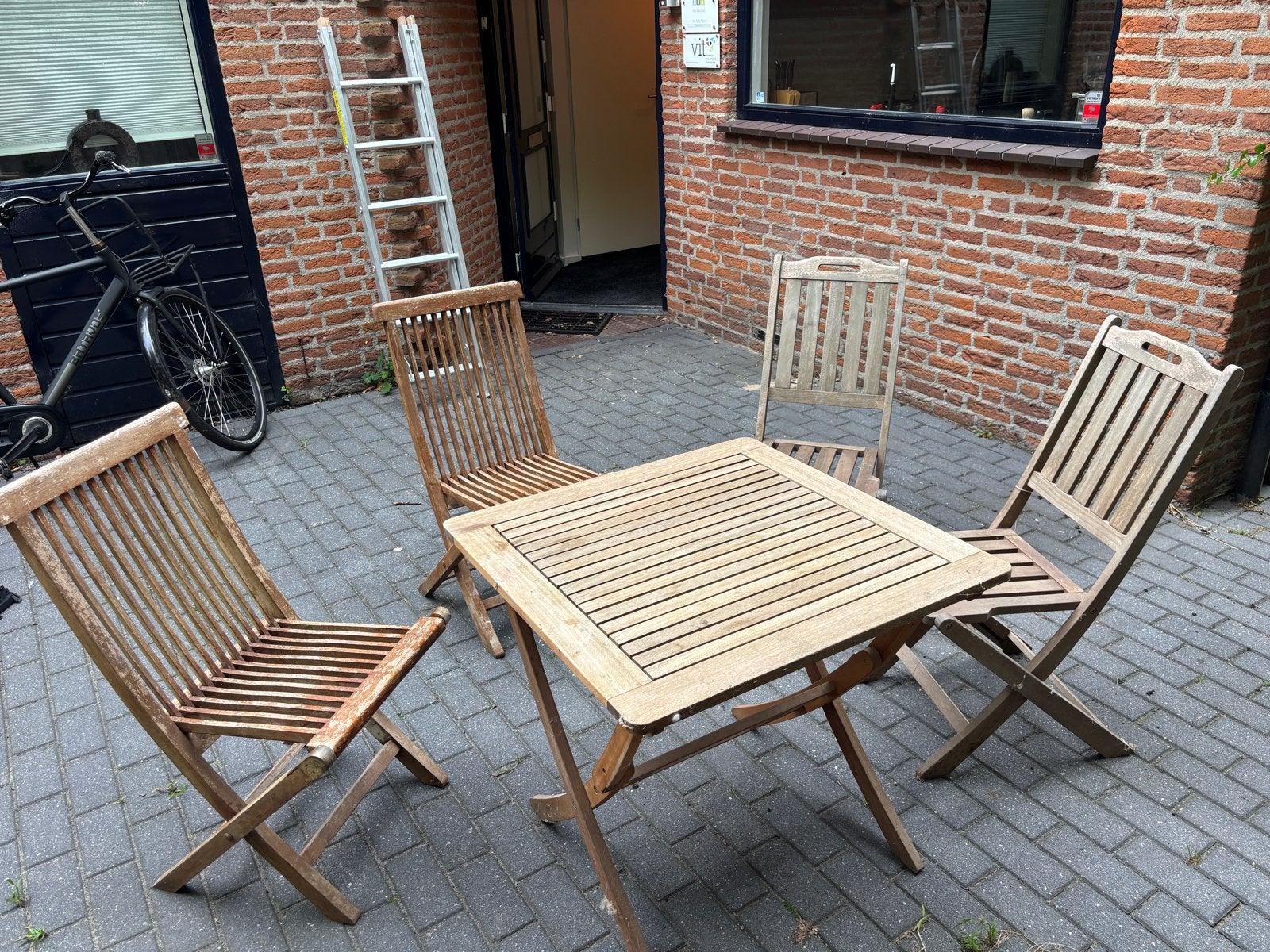 Teak houten tuinset: tafel en 4 stoelen, Ophalen of Verzenden, Gebruikt, Vierkant, Hout