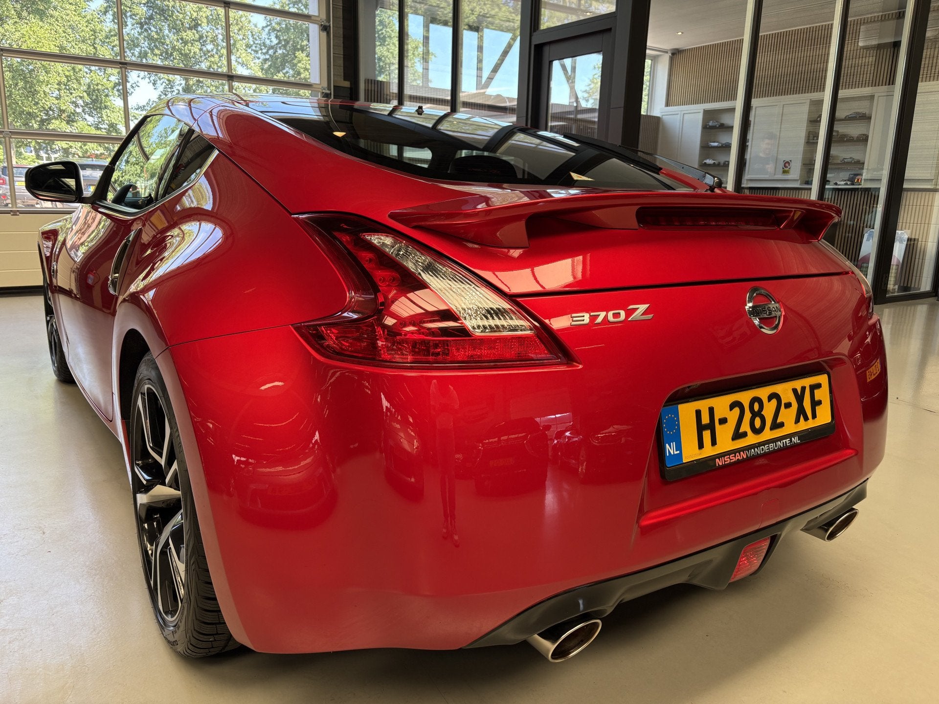 Nissan 370Z 3.7 V6 Pack Camera, Navi, Stoelverwarming / verk, Automaat, 3696 cc, Achterwielaandrijving, Gebruikt