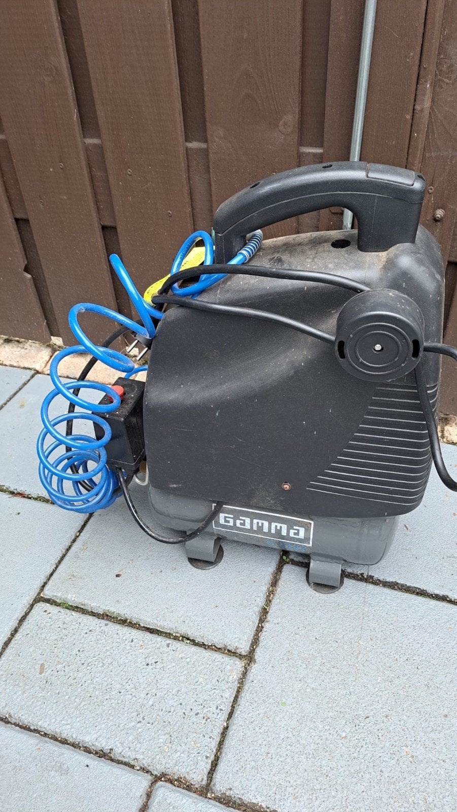Gamma Compressor 6L/8bar met accessoires, Doe-het-zelf en Verbouw, Ophalen, Gebruikt, 6 tot 10 bar, Minder dan 200 liter/min