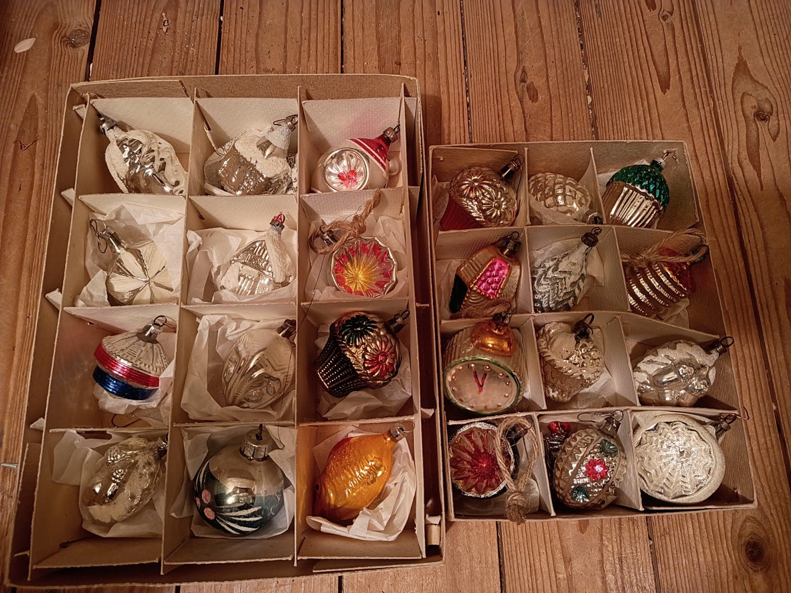oma's 24 nostalgische oude glazen kerstballen, Ophalen, Gebruikt
