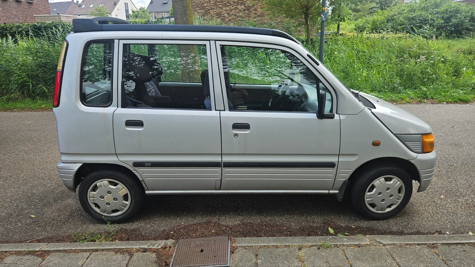Daihatsu Move 0.8 1998 Grijs, Auto's, Daihatsu, Move, Achterwielaandrijving, 18 €/maand, 4 stoelen