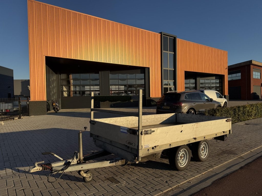 Atec 3-zijdige kipper 2700 kg ? Elektrisch 305x170cm netjes, Gebruikt
