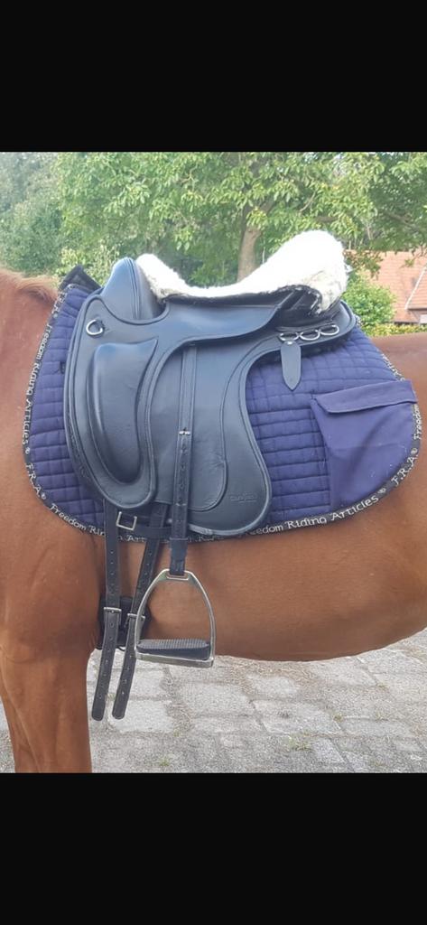 Barefoot Barrydale boomloos zadel, Dieren en Toebehoren, Paarden en Pony's | Zadels, Ophalen of Verzenden, Gebruikt, Dressuur