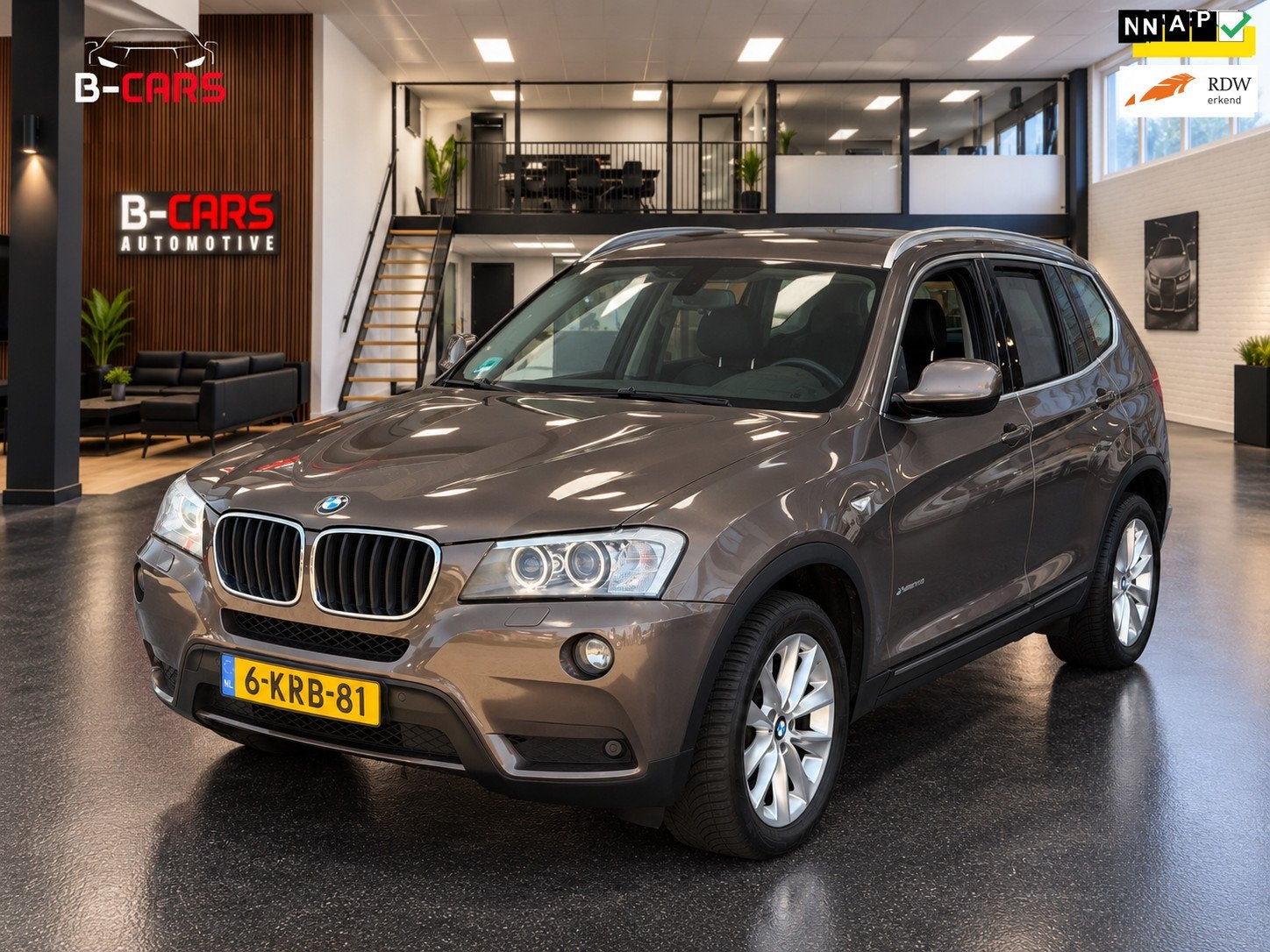 BMW X3 XDrive20i High Executive MPakket|Leer|Xenon|Pdc|Nap, Auto's, Euro 5, Gebruikt, 4 cilinders, Bruin