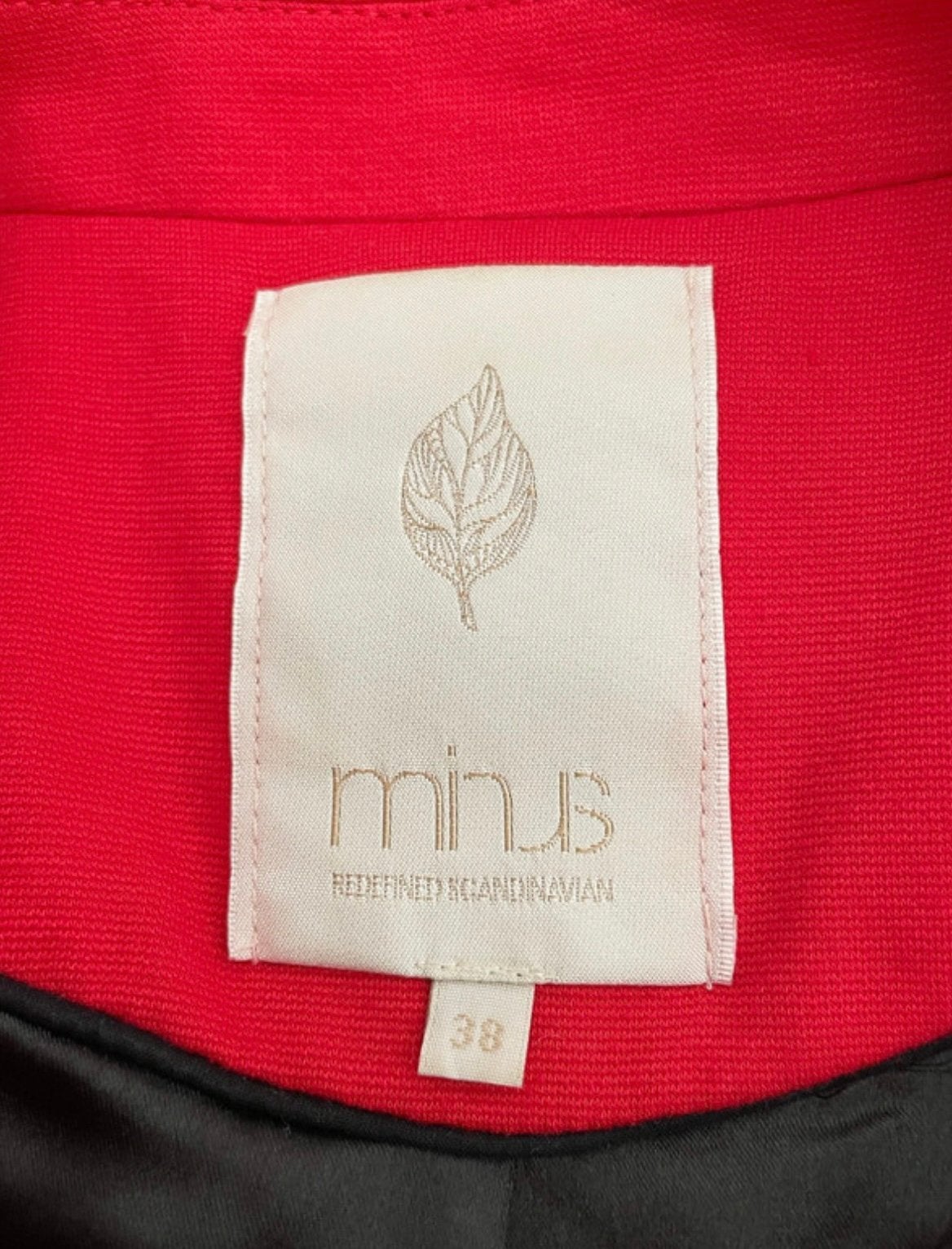 Minus rood jasje zgan 38, Kleding | Dames, Maat 38/40 (M), Ophalen of Verzenden, Zo goed als nieuw, Jasje