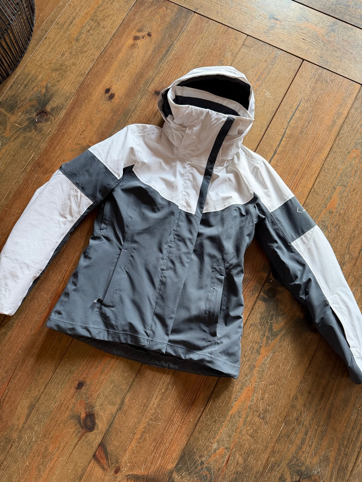 Salomon ski-jas maat M - Exclusieve versie, Ophalen of Verzenden, Zo goed als nieuw, Maat 38/40 (M), Jack