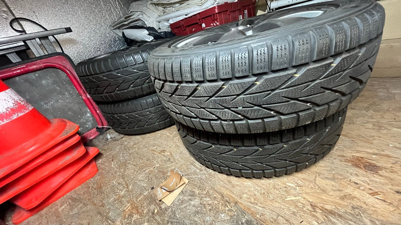 Winterbanden met velgen voor Opel Corsa 2014 (195/50R16), Auto-onderdelen, Banden en Velgen, Ophalen, Gebruikt, 16 inch, Banden en Velgen