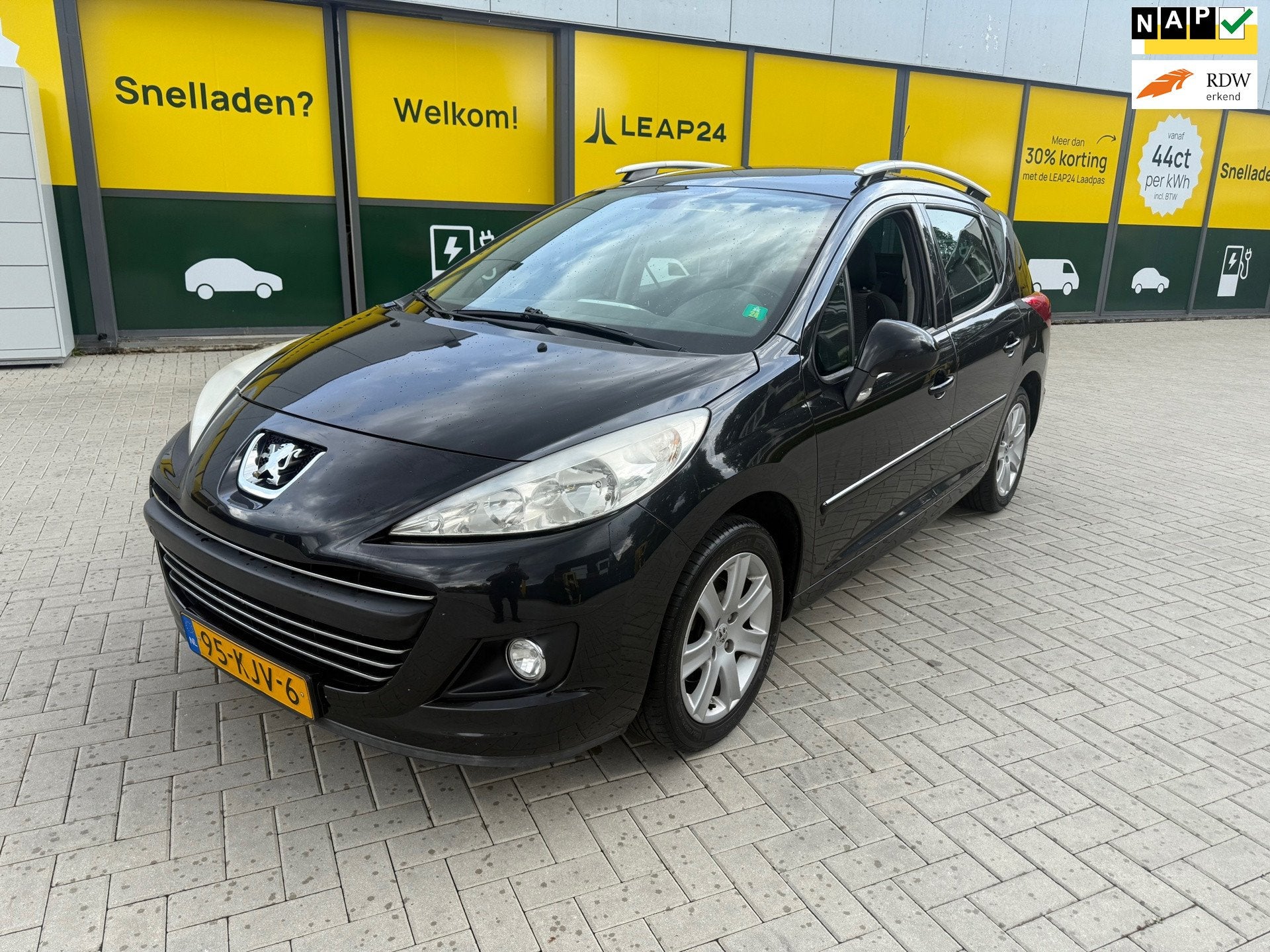 Peugeot 207 SW 1.4 VTi XS *INRUILER*, Voorwielaandrijving, Gebruikt, Zwart, Origineel Nederlands