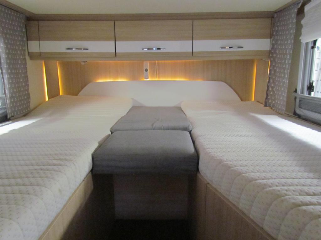 Bürstner Nexxo T 728 G Lengtebedden, Derde bed, Caravans en Kamperen, Campers, Koelkast, Fiat, Tot en met 3, Bürstner