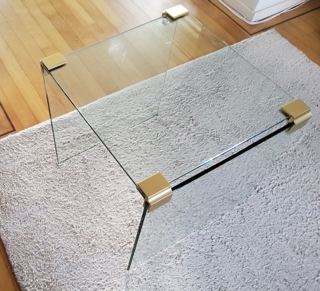 Bijzettafel  glas met messing hoekverbindingen, Minder dan 55 cm, Vierkant, Ophalen, 45 tot 60 cm