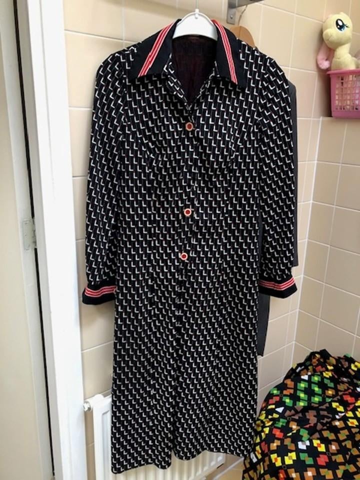 VINTAGE JURKJE NIEUWSTAAT, Antiek en Kunst, Antiek | Kleding en Accessoires, Verzenden, Dames