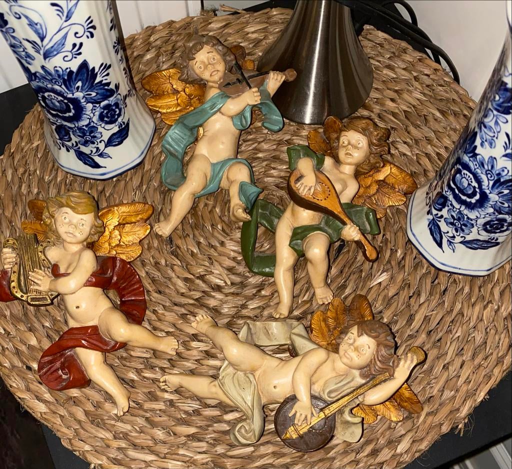 4 Engeltjes met instrumenten - Decoratieve beeldjes, Ophalen of Verzenden, Gebruikt, Beeldje of Poppetje