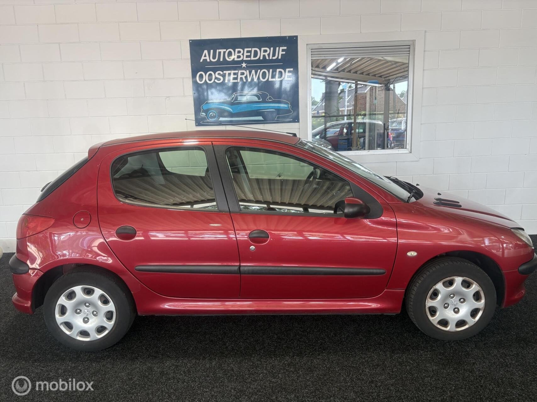 Peugeot 206 1.4 One-line Apk - Inruilkoopje - 5drs -, Auto's, Peugeot, Voorwielaandrijving, Stof, 4 cilinders, Origineel Nederlands