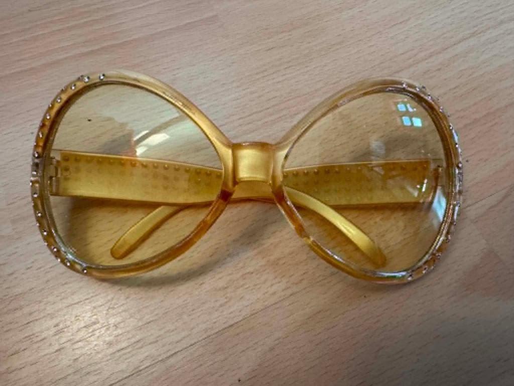 Bril Hippie, Ophalen of Verzenden, Zo goed als nieuw, Carnaval, Accessoires